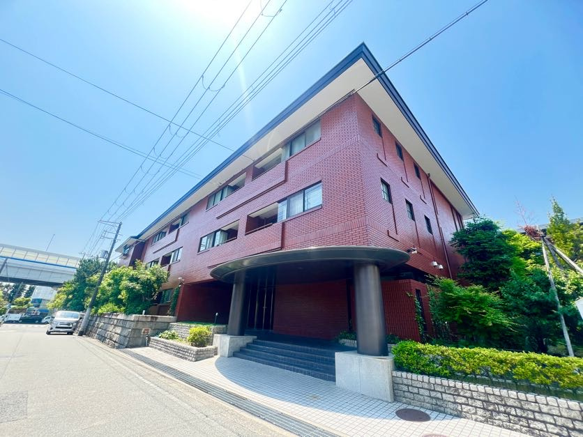 ルーア芦屋の外観