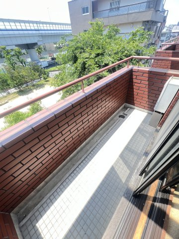 ルーア芦屋のバルコニー