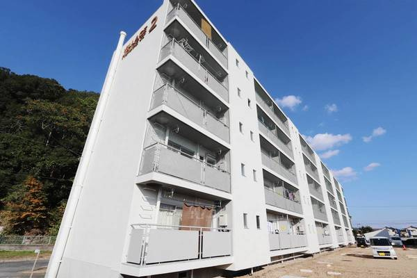 ビレッジハウス願万地2号棟の外観|建物外観を気になさる方へ、見た目の良い物件です