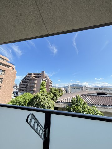 Le parterre 城南の展望
