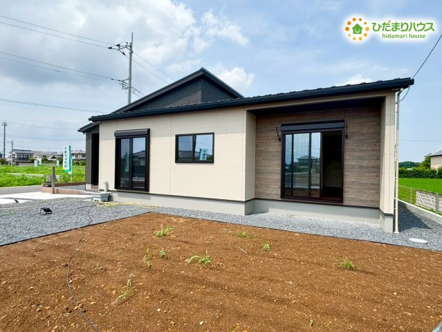 羽生市砂山第1期　新築一戸建て　ワイウッドコート11の外観|陽当たりの良さが際立つ平屋住宅です。生活動線が短く、家事や移動がスムーズな間取りが魅力の住まいです(^^)/