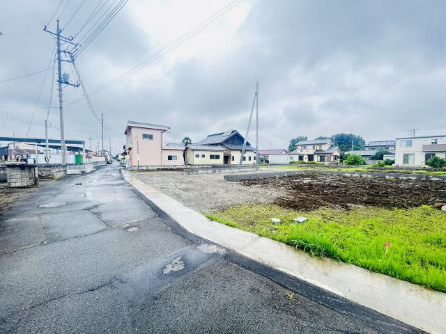 新築　佐波郡玉村町板井　GRAFARE　1号棟の前面道路含む現地写真|現地写真　南側接道幅員約4.1ｍ	