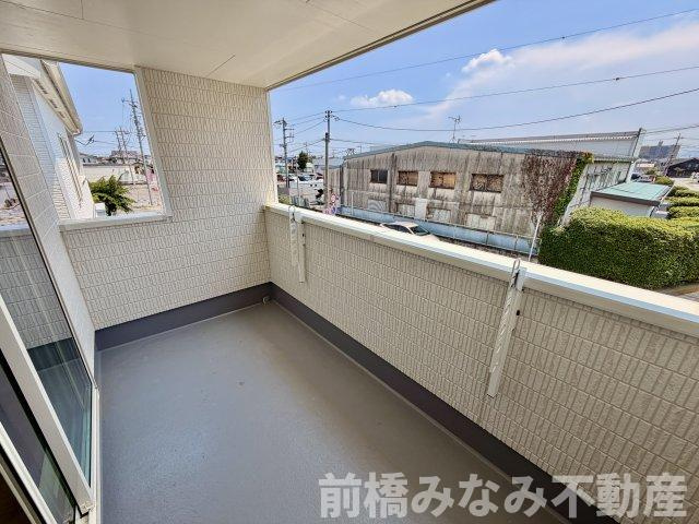 【新築】玉村町下新田　A号棟(全２棟)　ハートフルタウン　新築建売分譲のバルコニー|開放的で明るい空間を演出してくれるバルコニーです