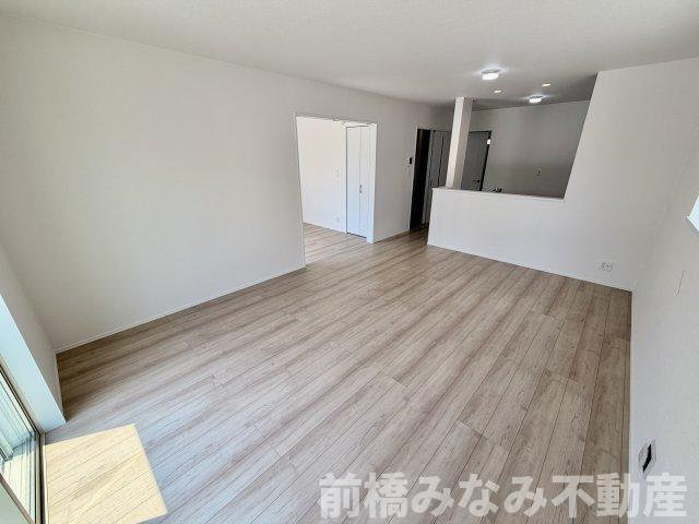 【新築】玉村町下新田　A号棟(全２棟)　ハートフルタウン　新築建売分譲の居間・リビング|居間です