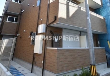グランクオール蕨南町のエントランス