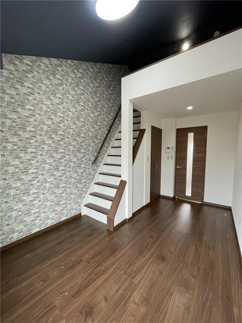 横浜市旭区中希望が丘のアパートの居間・リビング