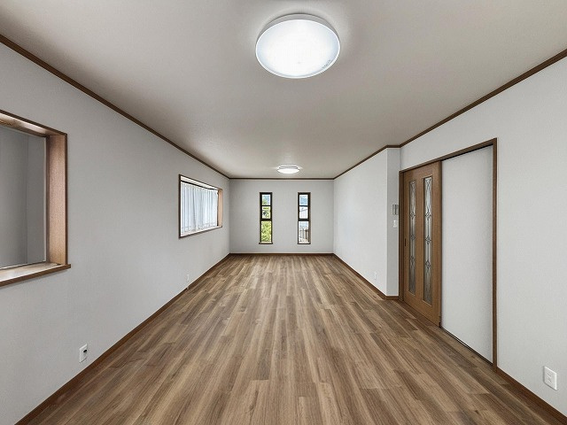 【居間・リビング】 | 南区若久２丁目　戸建て