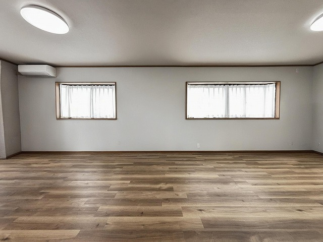 【居間・リビング】 | 南区若久２丁目　戸建て