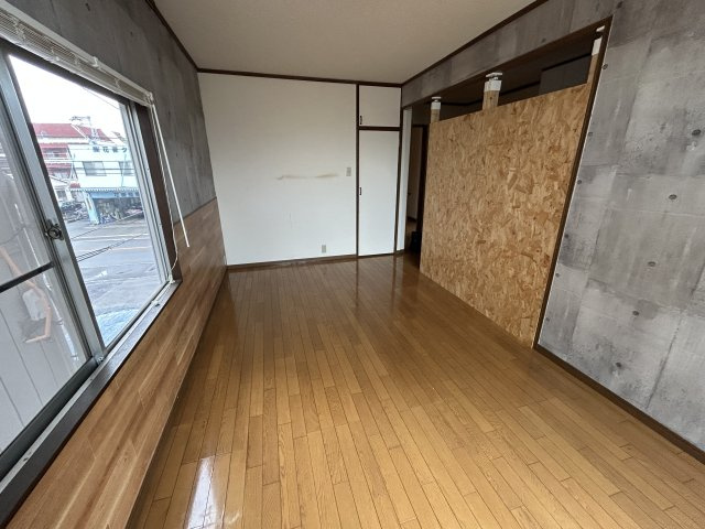 【居間・リビング】 | 中西ビル2階店舗事務所