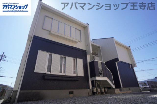 ファミール若草