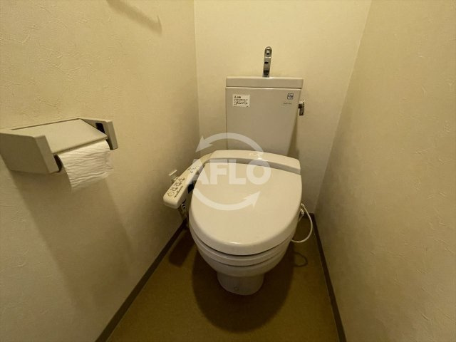 サムティ本町東レジックスのトイレ|サムティ本町東レジックス　温水洗浄便座