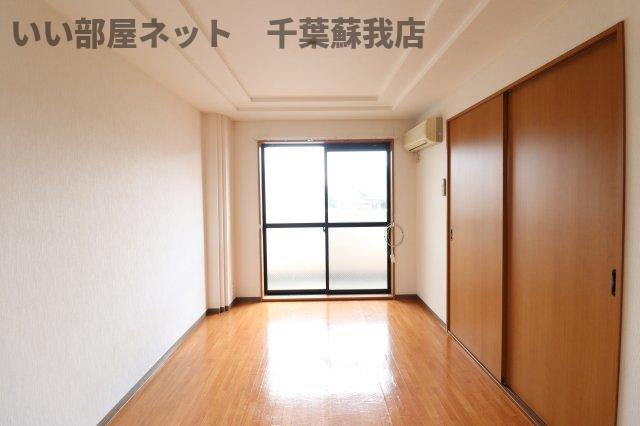 エルガーデンの洋室|落ち着いた色調の洋室です