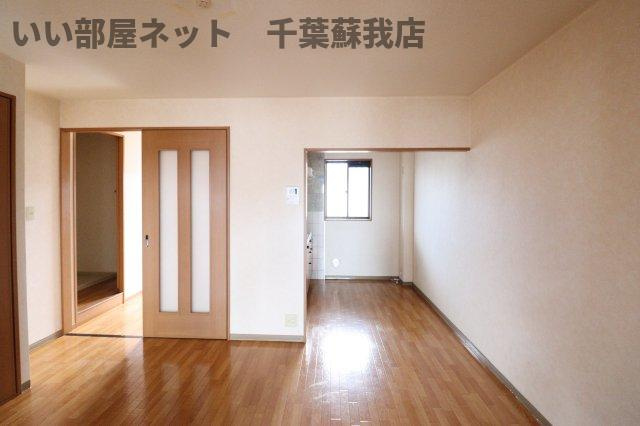 エルガーデンの居間・リビング|ゆったりとした居間です
