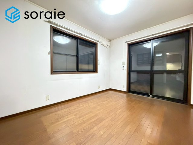 入間市久保稲荷3丁目　中古戸建の居間・リビング|7月3日撮影
