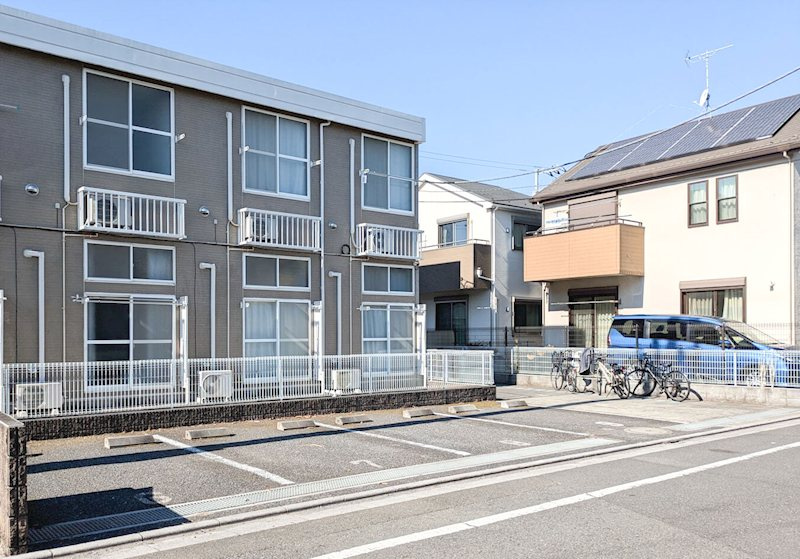 メインシティガーデン エリアの駐車場