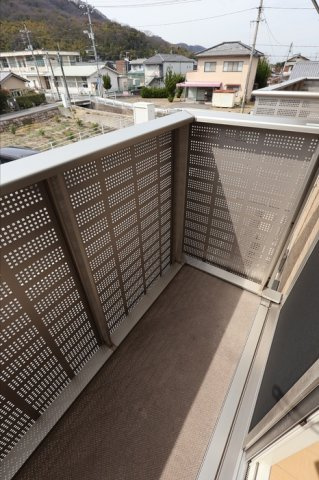 ルミエール灘崎のバルコニー