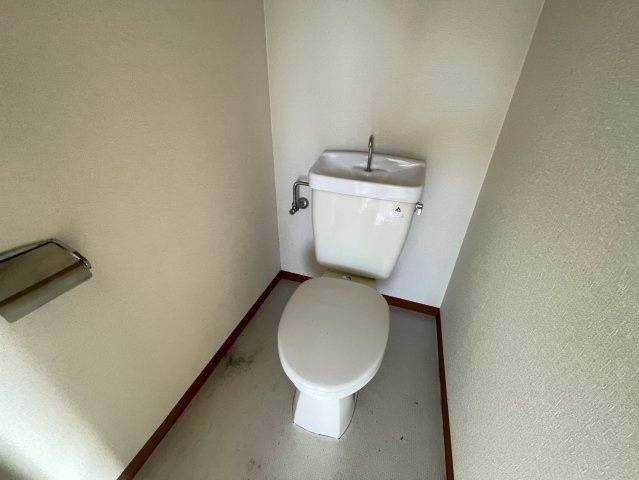 ハイツ上新小松