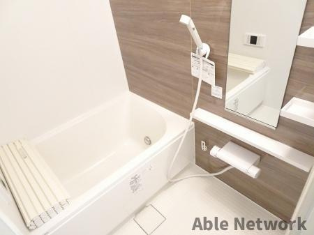 フォレストメゾン堀割の浴室|追い焚き給湯、浴室乾燥機付きのお風呂です！