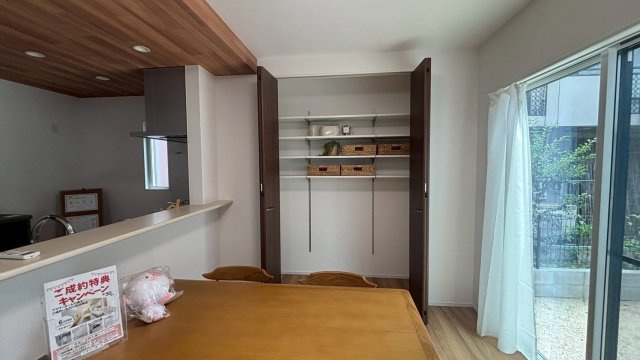 引野4丁目②2号棟の玄関