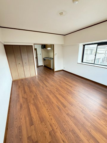久留米市合川町の賃貸マンションの洋室