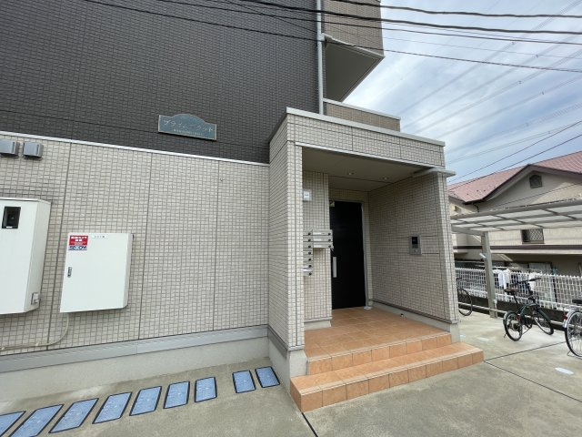 川崎市麻生区五力田３丁目のアパートのエントランス|★お部屋探しはオールマイト不動産までご相談下さい♪