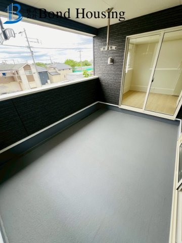 全4棟　駐車並列2台　全室南向き 池上５丁目 3号棟　新築戸建のバルコニー