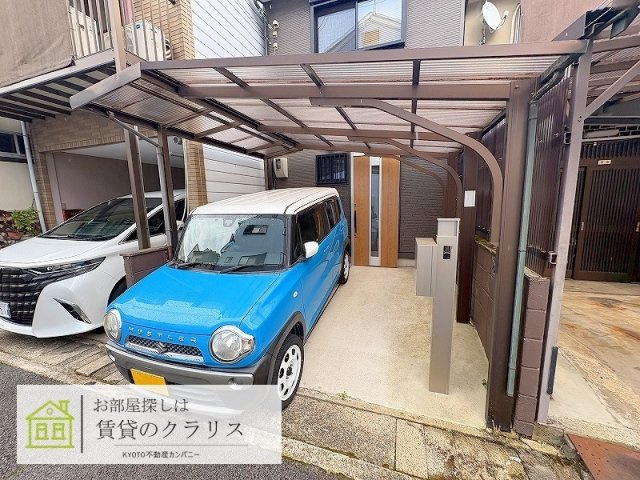 寺戸町八ノ坪2-12（リノベ）貸家の駐車場