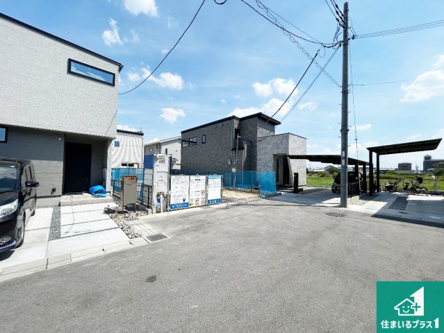 ●29(土)30(日)現地案内可能！　香芝市上中　の前面道路含む現地写真|周辺は閑静な住宅街です。前面道路もしっかりと有りますので車の出し入れも安心ですよ！