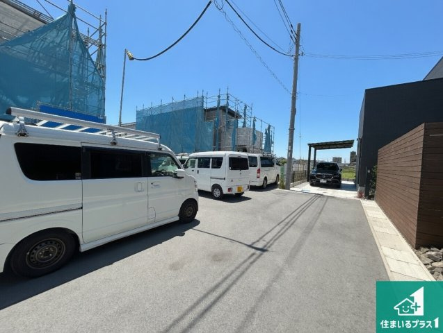 1(土)2(日)現地案内可能！　香芝市上中　の前面道路含む現地写真|駅やスーパー、小学校・中学校等日常生活に欠かせない情報や道のりもご紹介いたしますのでお気軽にご相談ください。