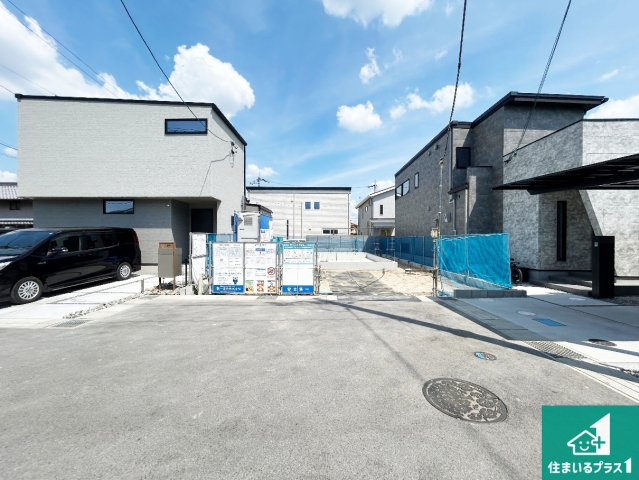 29(土)30(日)現地案内可能！　香芝市上中　の前面道路含む現地写真|駅やスーパー、小学校・中学校等日常生活に欠かせない情報や道のりもご紹介いたしますのでお気軽にご相談ください。