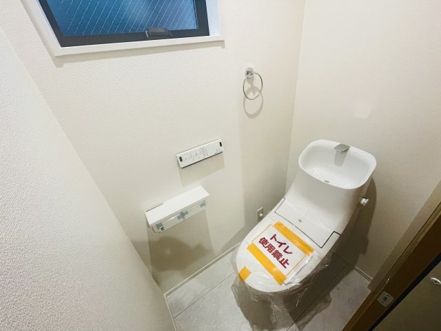日進市梅森町｜名古屋市の戸建ならホームアップのトイレ|【売主施工例】2か所にトイレを完備。混み合う朝や来客時も安心の設計！