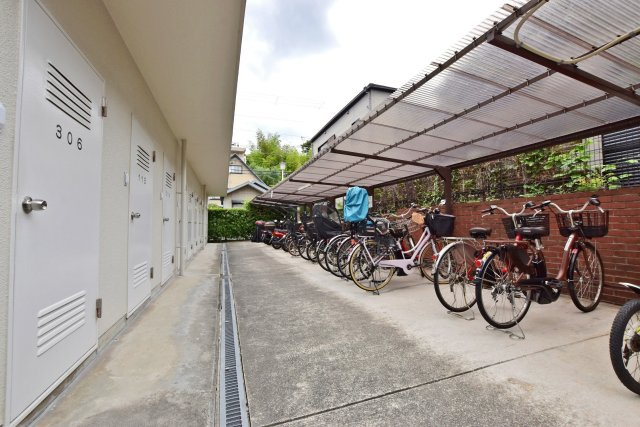 シーアイマンション夙川の駐輪場|敷地内駐車場※空き状況要確認