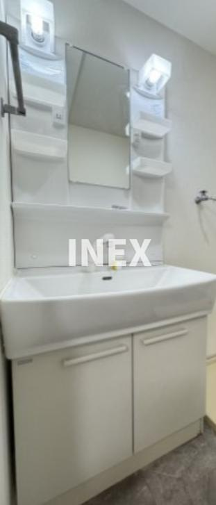 横浜市港北区大豆戸町の賃貸マンションの独立洗面台