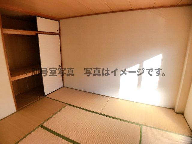 コーポマイン藤の和室