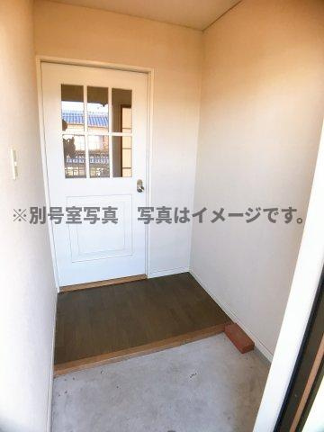 コーポマイン藤の玄関