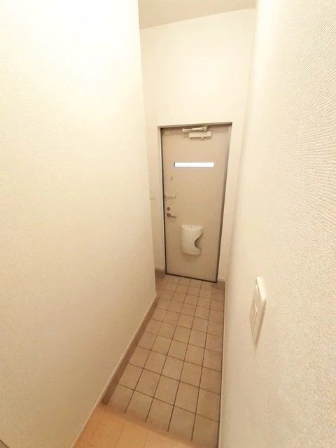 グランディール藤川の玄関