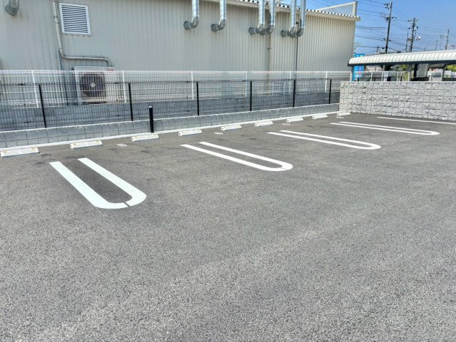 ルミエール　加古川の駐車場