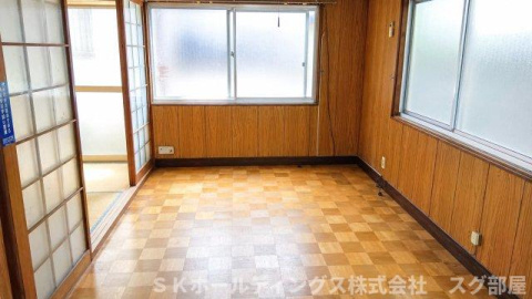 福知山市天田（南岡町）中古住宅の玄関