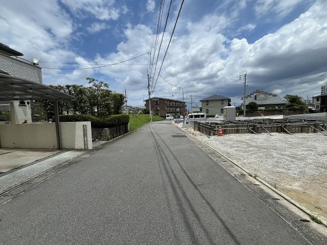 【その他】 | 福岡市南区柏原6丁目　A号棟（全2棟）【仲介手数料無料・0円】 | 現地写真。前面道路です。
