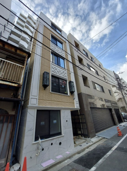 HJ PLACE GINZA EAST