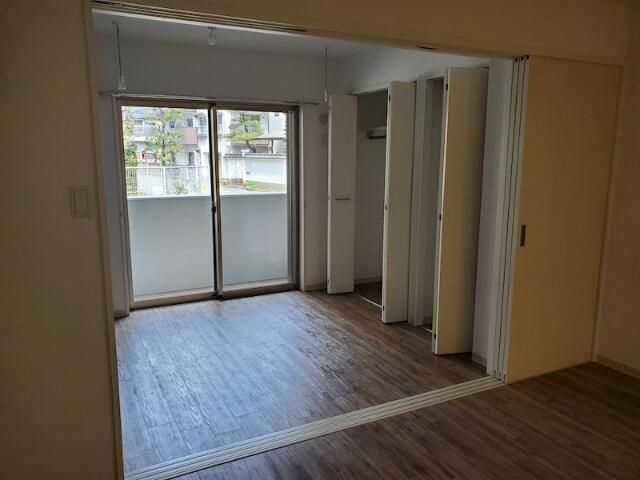 相模原市緑区東橋本２丁目の賃貸マンションの居間・リビング