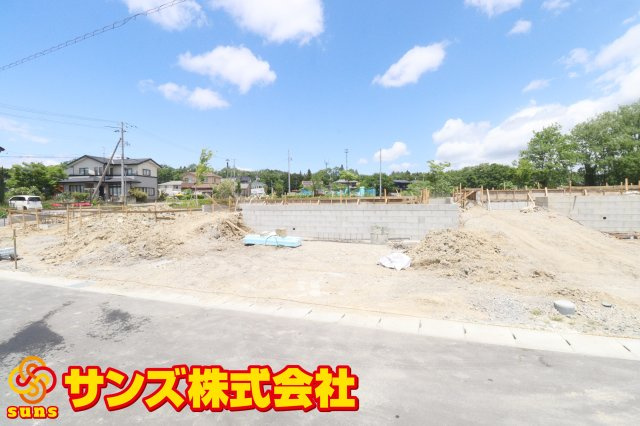 郡山市田村町東山１丁目1期　　　２号棟　　　守山小学校、守山中学区の外観|南東側から見た外観