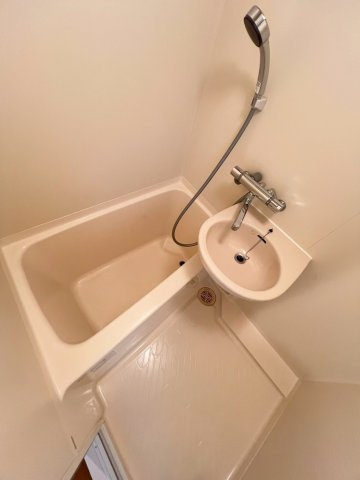 リファレンス呉服町の洗面所