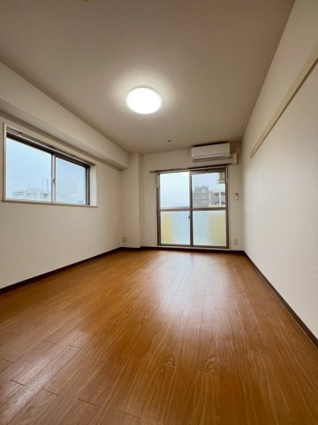 リファレンス呉服町の寝室