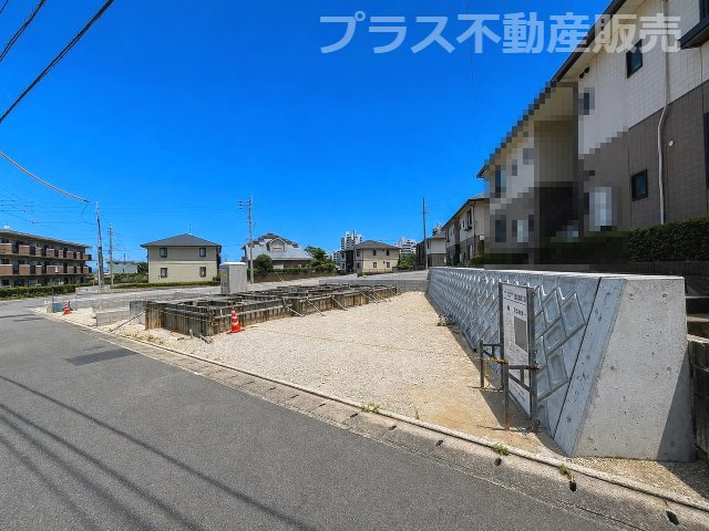 【外観】 | 福岡市南区柏原6丁目　B号棟（全2棟）【仲介手数料無料・0円】 | 現地写真。プラス不動産販売なら、現場の全ての棟をまとめてご見学頂けます。