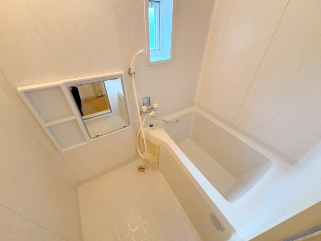 コモード仁川の浴室|お風呂です