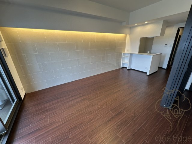 プレジオ塚本ASIANの居間・リビング