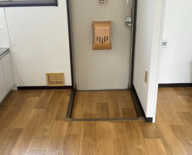 サンシティハイツ北本の玄関