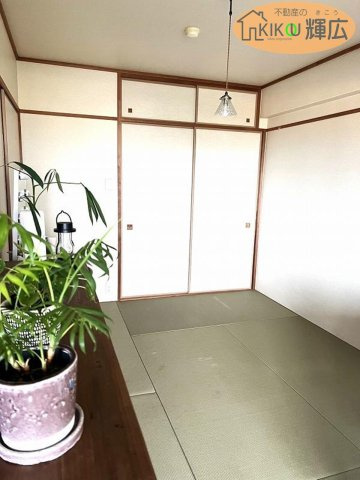 ロイヤルシャトー東加古川　4階の和室