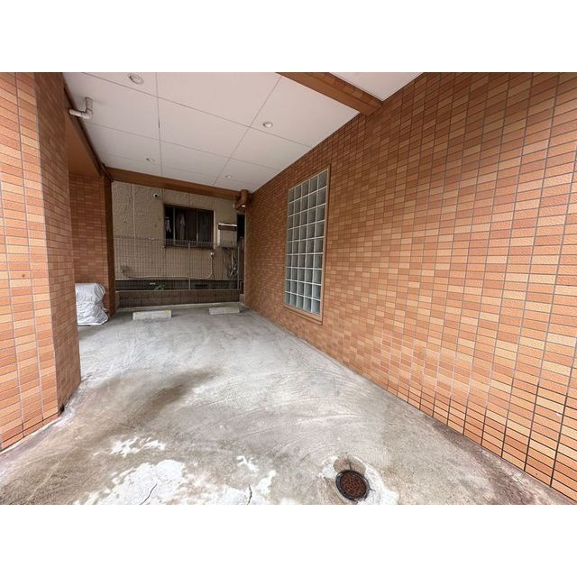 コスモポリタンの駐車場|74209512_6.jpg